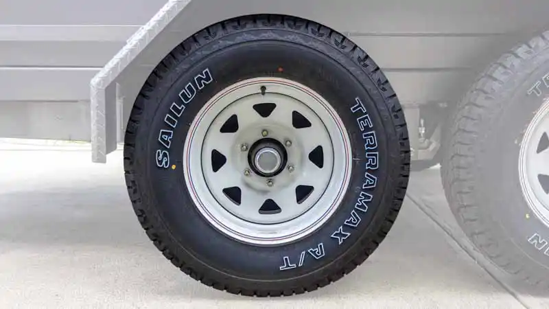 L/Cruiser Wheels/Tyres 16x7 6*139pcd 24575R16  AT